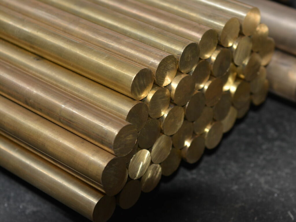 Бронзовый пруток прессованный 100 мм БрБ2 ГОСТ 15835-2013