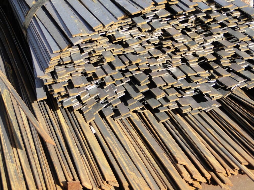 Стальная кованая полоса 75 мм В2Ф ГОСТ 5950-2000